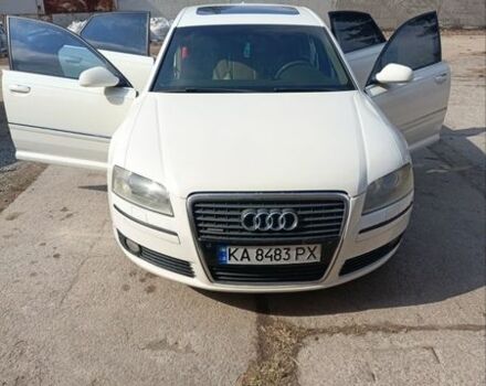 Білий Ауді A8, об'ємом двигуна 4.2 л та пробігом 300 тис. км за 7600 $, фото 1 на Automoto.ua