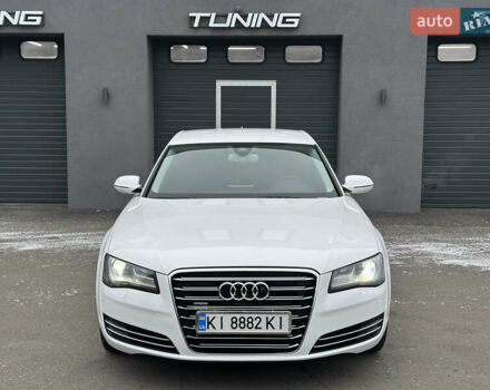 Белый Ауди А8, объемом двигателя 3 л и пробегом 263 тыс. км за 18500 $, фото 1 на Automoto.ua