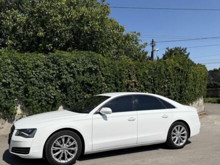 Белый Ауди А8, объемом двигателя 3 л и пробегом 240 тыс. км за 14026 $, фото 1 на Automoto.ua