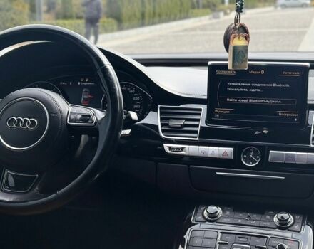 Белый Ауди А8, объемом двигателя 2.97 л и пробегом 240 тыс. км за 15500 $, фото 1 на Automoto.ua