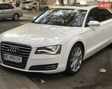 Белый Ауди А8, объемом двигателя 3 л и пробегом 255 тыс. км за 14999 $, фото 1 на Automoto.ua