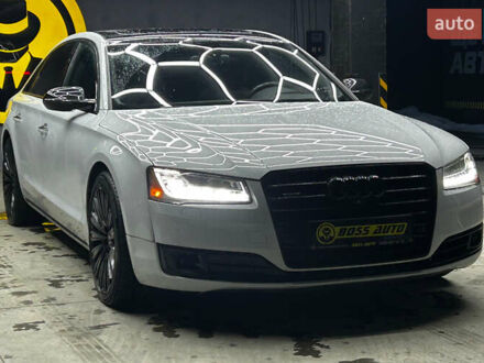 Белый Ауди А8, объемом двигателя 3 л и пробегом 217 тыс. км за 22000 $, фото 1 на Automoto.ua