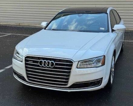Белый Ауди А8, объемом двигателя 4 л и пробегом 56 тыс. км за 5300 $, фото 1 на Automoto.ua