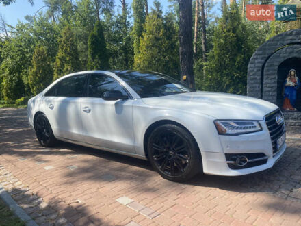 Ауди А8 2015 в Киеве на Automoto.ua Белый Ауди А8, объемом двигателя 3 л и пробегом 110 тыс. км за 28900 $, фото 1 на Automoto.ua