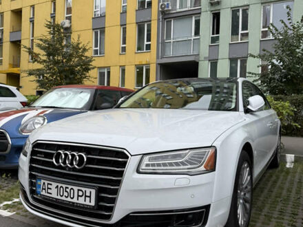 Ауди А8 2016 в Киеве на Automoto.ua Белый Ауди А8, объемом двигателя 3 л и пробегом 201 тыс. км за 23800 $, фото 1 на Automoto.ua