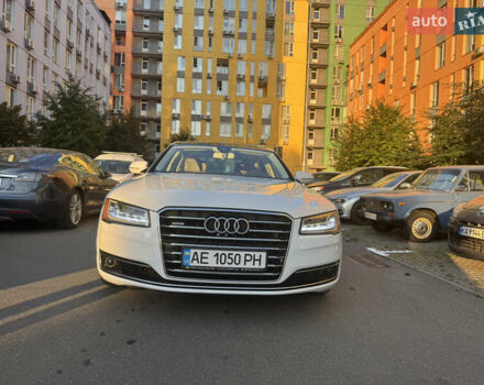 Белый Ауди А8, объемом двигателя 3 л и пробегом 196 тыс. км за 25700 $, фото 1 на Automoto.ua