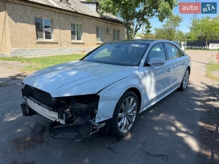 Білий Ауді A8, об'ємом двигуна 3 л та пробігом 215 тис. км за 12800 $, фото 1 на Automoto.ua