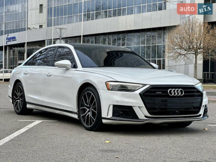 Білий Ауді A8, об'ємом двигуна 3 л та пробігом 53 тис. км за 58000 $, фото 1 на Automoto.ua