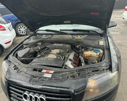 Черный Ауди А8, объемом двигателя 3.7 л и пробегом 200 тыс. км за 7500 $, фото 7 на Automoto.ua