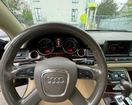 Черный Ауди А8, объемом двигателя 3.7 л и пробегом 200 тыс. км за 7500 $, фото 9 на Automoto.ua