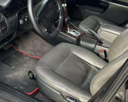 Ауди А8 1995 в Славуте на Automoto.ua Черный Ауди А8, объемом двигателя 4.2 л и пробегом 527 тыс. км за 3999 $, фото 3 на Automoto.ua