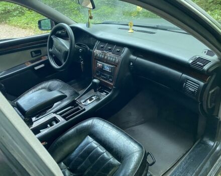 Чорний Ауді A8, об'ємом двигуна 4.2 л та пробігом 300 тис. км за 2450 $, фото 9 на Automoto.ua