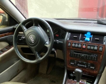 Черный Ауди А8, объемом двигателя 2.5 л и пробегом 329 тыс. км за 5500 $, фото 4 на Automoto.ua