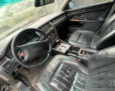 Черный Ауди А8, объемом двигателя 3.7 л и пробегом 900 тыс. км за 2600 $, фото 6 на Automoto.ua