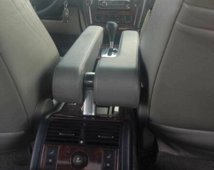 Чорний Ауді A8, об'ємом двигуна 4.2 л та пробігом 245 тис. км за 5400 $, фото 7 на Automoto.ua