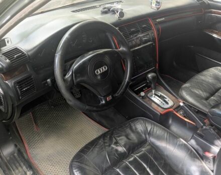 Чорний Ауді A8, об'ємом двигуна 4.2 л та пробігом 400 тис. км за 1800 $, фото 7 на Automoto.ua