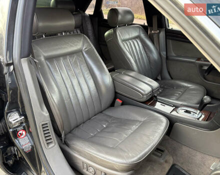 Чорний Ауді A8, об'ємом двигуна 4.2 л та пробігом 297 тис. км за 8500 $, фото 11 на Automoto.ua