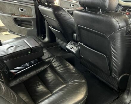 Чорний Ауді A8, об'ємом двигуна 4.2 л та пробігом 299 тис. км за 3899 $, фото 7 на Automoto.ua