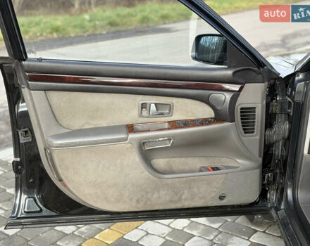 Чорний Ауді A8, об'ємом двигуна 4.2 л та пробігом 297 тис. км за 8500 $, фото 16 на Automoto.ua