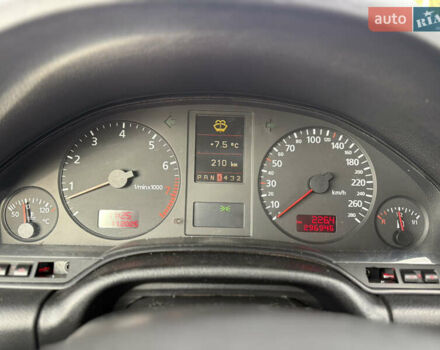 Чорний Ауді A8, об'ємом двигуна 4.2 л та пробігом 297 тис. км за 8500 $, фото 33 на Automoto.ua