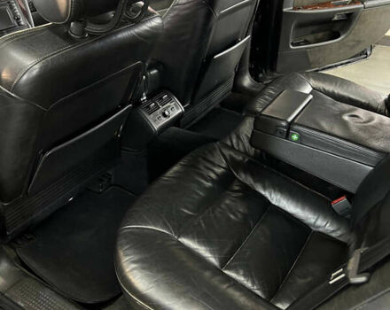 Черный Ауди А8, объемом двигателя 4.2 л и пробегом 358 тыс. км за 4000 $, фото 13 на Automoto.ua