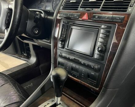 Чорний Ауді A8, об'ємом двигуна 4.2 л та пробігом 299 тис. км за 3899 $, фото 4 на Automoto.ua