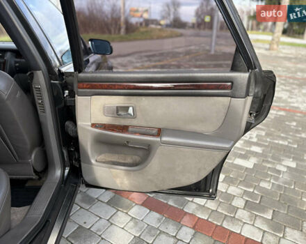 Чорний Ауді A8, об'ємом двигуна 4.2 л та пробігом 297 тис. км за 8500 $, фото 18 на Automoto.ua