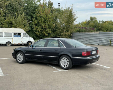 Черный Ауди А8, объемом двигателя 3.3 л и пробегом 380 тыс. км за 6400 $, фото 3 на Automoto.ua