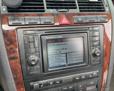 Черный Ауди А8, объемом двигателя 3.3 л и пробегом 380 тыс. км за 6400 $, фото 10 на Automoto.ua