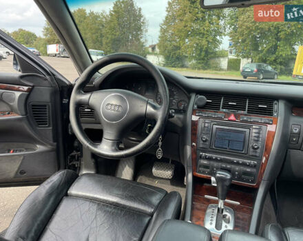 Черный Ауди А8, объемом двигателя 3.3 л и пробегом 380 тыс. км за 6400 $, фото 9 на Automoto.ua