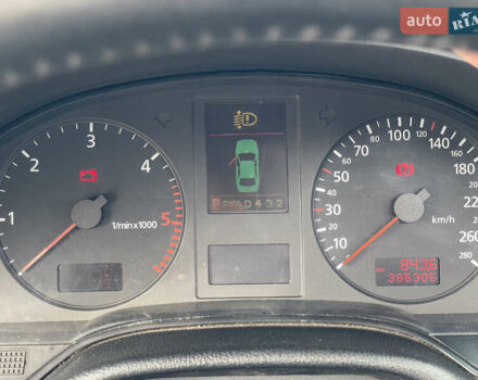 Черный Ауди А8, объемом двигателя 3.3 л и пробегом 380 тыс. км за 6400 $, фото 8 на Automoto.ua