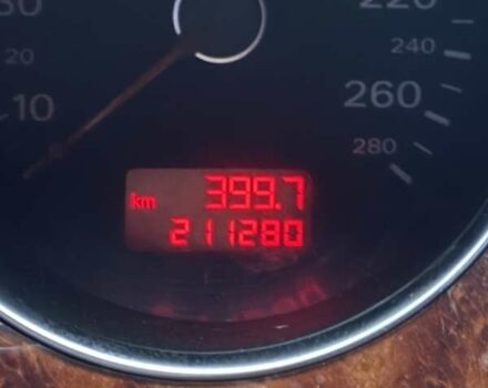Черный Ауди А8, объемом двигателя 4.13 л и пробегом 211 тыс. км за 5900 $, фото 9 на Automoto.ua