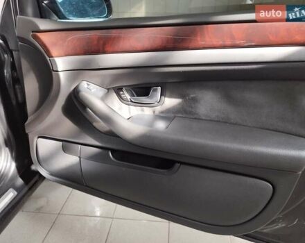 Черный Ауди А8, объемом двигателя 4.2 л и пробегом 210 тыс. км за 8200 $, фото 3 на Automoto.ua