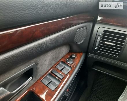 Черный Ауди А8, объемом двигателя 6 л и пробегом 77 тыс. км за 29999 $, фото 11 на Automoto.ua