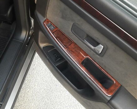 Черный Ауди А8, объемом двигателя 6 л и пробегом 77 тыс. км за 29999 $, фото 72 на Automoto.ua