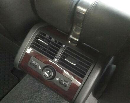 Черный Ауди А8, объемом двигателя 6 л и пробегом 77 тыс. км за 29999 $, фото 74 на Automoto.ua