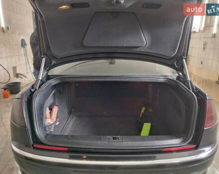 Черный Ауди А8, объемом двигателя 4.2 л и пробегом 210 тыс. км за 8200 $, фото 2 на Automoto.ua