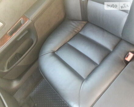 Черный Ауди А8, объемом двигателя 6 л и пробегом 77 тыс. км за 29999 $, фото 46 на Automoto.ua