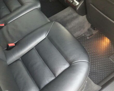 Черный Ауди А8, объемом двигателя 6 л и пробегом 77 тыс. км за 29999 $, фото 72 на Automoto.ua