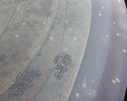 Черный Ауди А8, объемом двигателя 6 л и пробегом 77 тыс. км за 29999 $, фото 48 на Automoto.ua