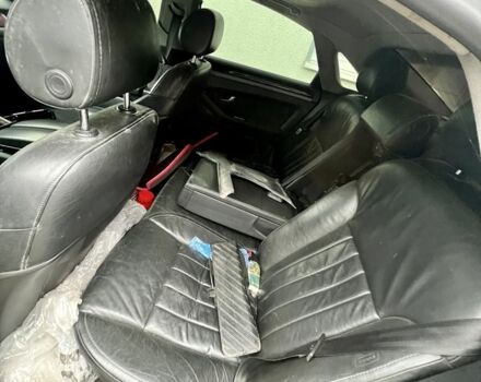 Черный Ауди А8, объемом двигателя 3.7 л и пробегом 315 тыс. км за 3150 $, фото 6 на Automoto.ua