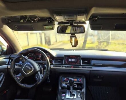 Чорний Ауді A8, об'ємом двигуна 3.9 л та пробігом 407 тис. км за 10000 $, фото 7 на Automoto.ua