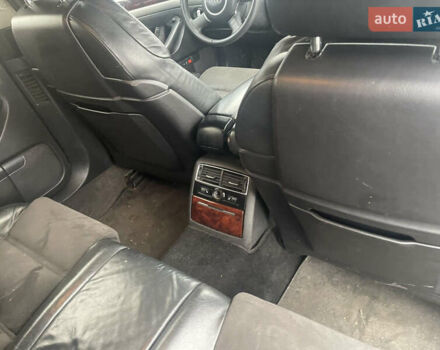 Черный Ауди А8, объемом двигателя 3.7 л и пробегом 300 тыс. км за 4499 $, фото 27 на Automoto.ua