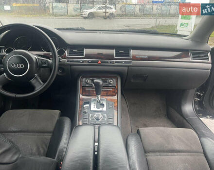 Черный Ауди А8, объемом двигателя 3.7 л и пробегом 300 тыс. км за 4499 $, фото 30 на Automoto.ua