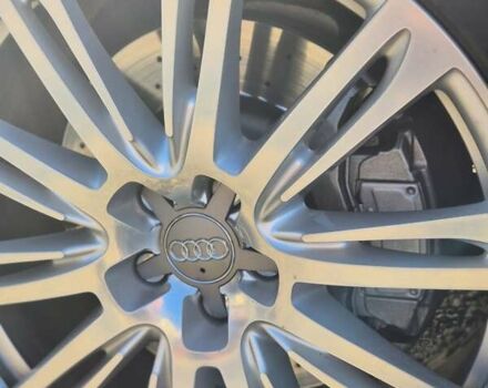 Чорний Ауді A8, об'ємом двигуна 3.9 л та пробігом 407 тис. км за 10000 $, фото 3 на Automoto.ua