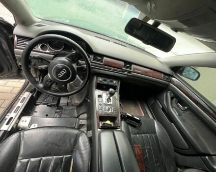 Черный Ауди А8, объемом двигателя 3.7 л и пробегом 315 тыс. км за 3150 $, фото 7 на Automoto.ua