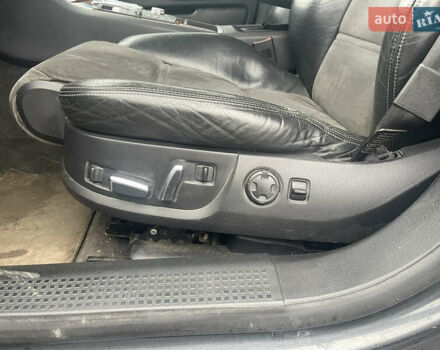 Черный Ауди А8, объемом двигателя 3.7 л и пробегом 300 тыс. км за 4499 $, фото 34 на Automoto.ua