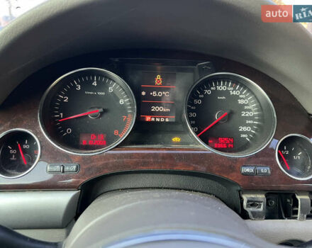 Черный Ауди А8, объемом двигателя 2.98 л и пробегом 336 тыс. км за 6000 $, фото 8 на Automoto.ua