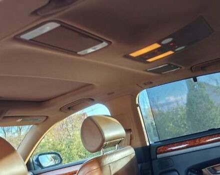 Черный Ауди А8, объемом двигателя 4.2 л и пробегом 326 тыс. км за 5800 $, фото 12 на Automoto.ua