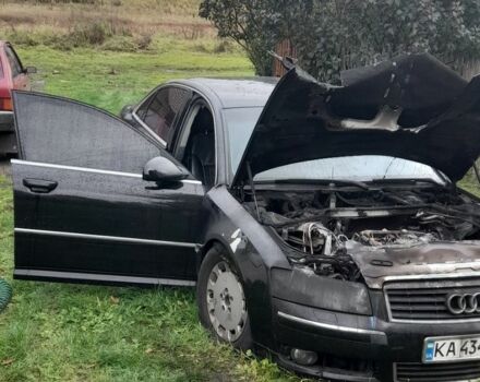 Чорний Ауді A8, об'ємом двигуна 0 л та пробігом 260 тис. км за 2700 $, фото 6 на Automoto.ua
